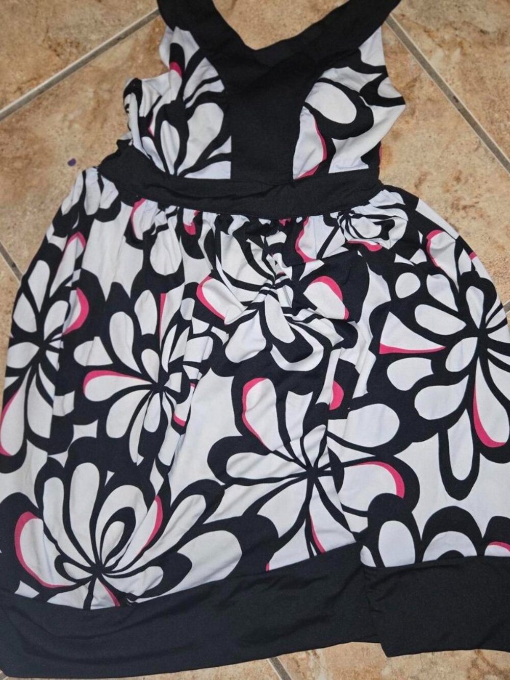 girls size 10 dress Pink and black floral tank top #floral #summer